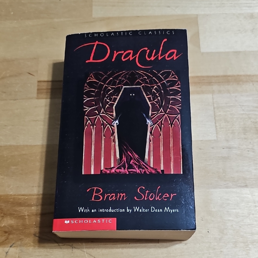 3 for $10 🧛‍♂️ Dracula by Bram Stoker | Scholastic Classics Edition 🦇